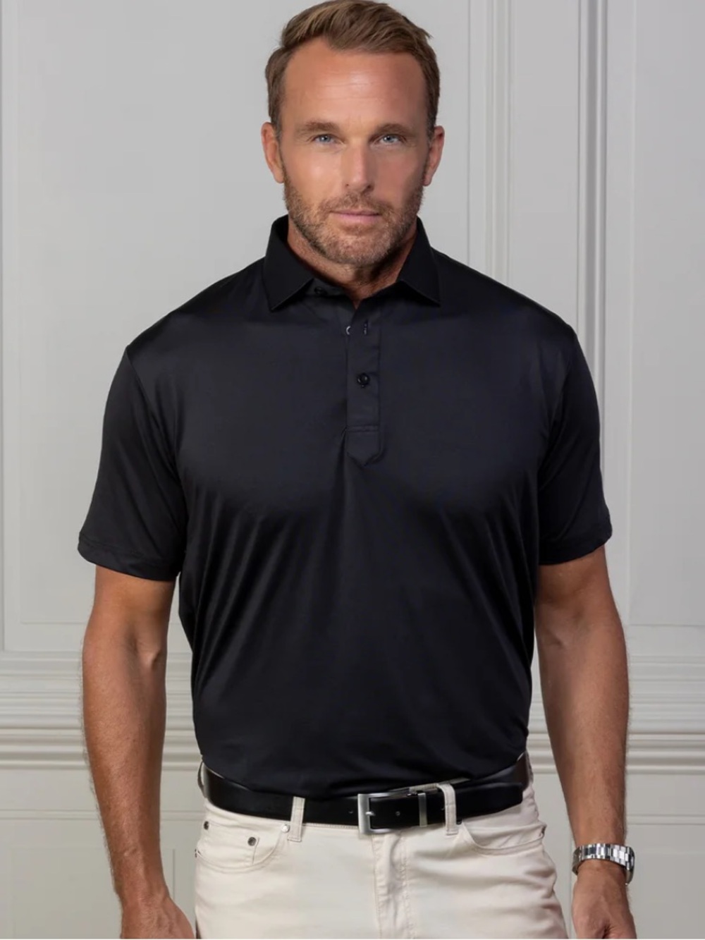 NWOT! Collars & Co Featherweight Flex Polo
Black. Men’s small